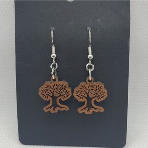 NWT Lakeshore Laser Design Cherry Wood Dangling Tree Earrings